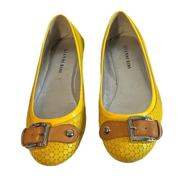 Gianni Bini Shoes - Gianni Bini Yellow Buckle Ballet Flats Size 6.5